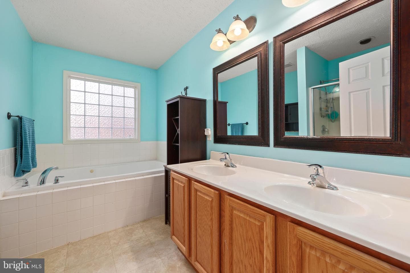 12819 Garrison Lane photo 28