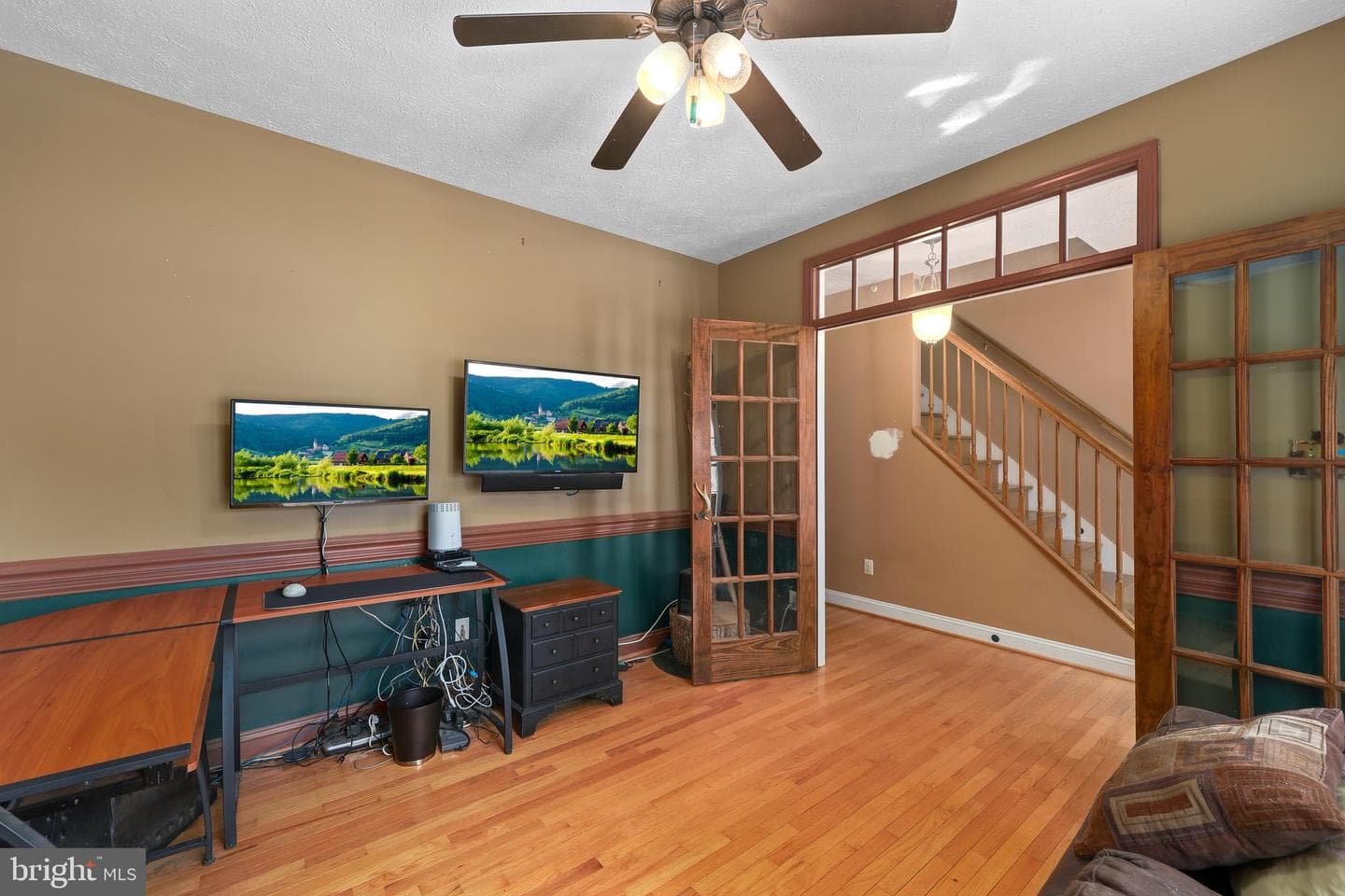 12819 Garrison Lane photo 4