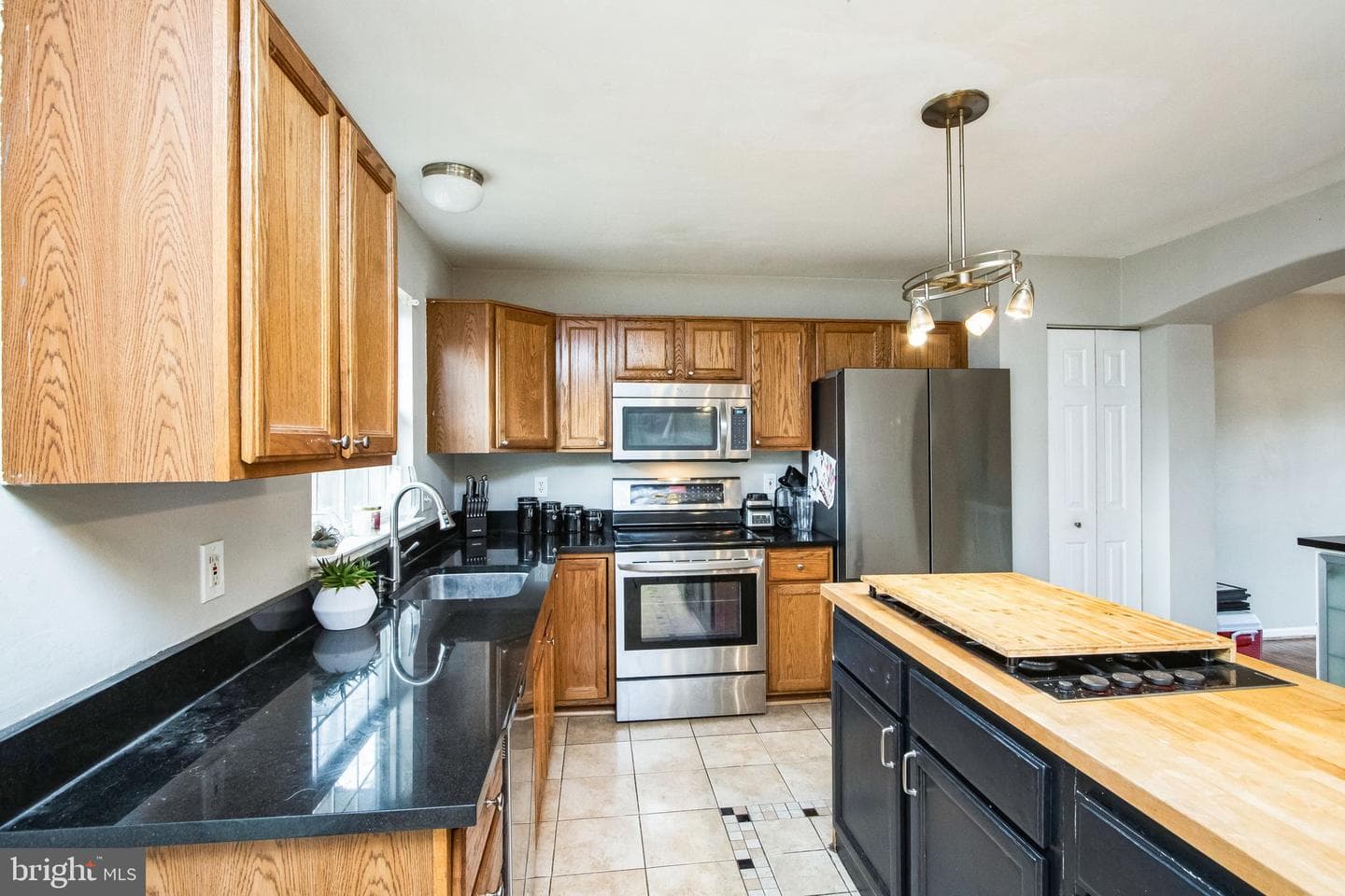 3904 Lynnhaven Lane photo 3
