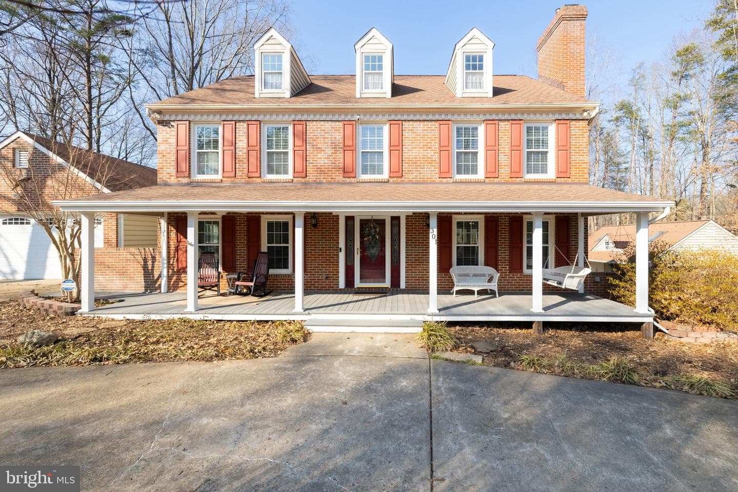 301 Woodfield Drive photo 1