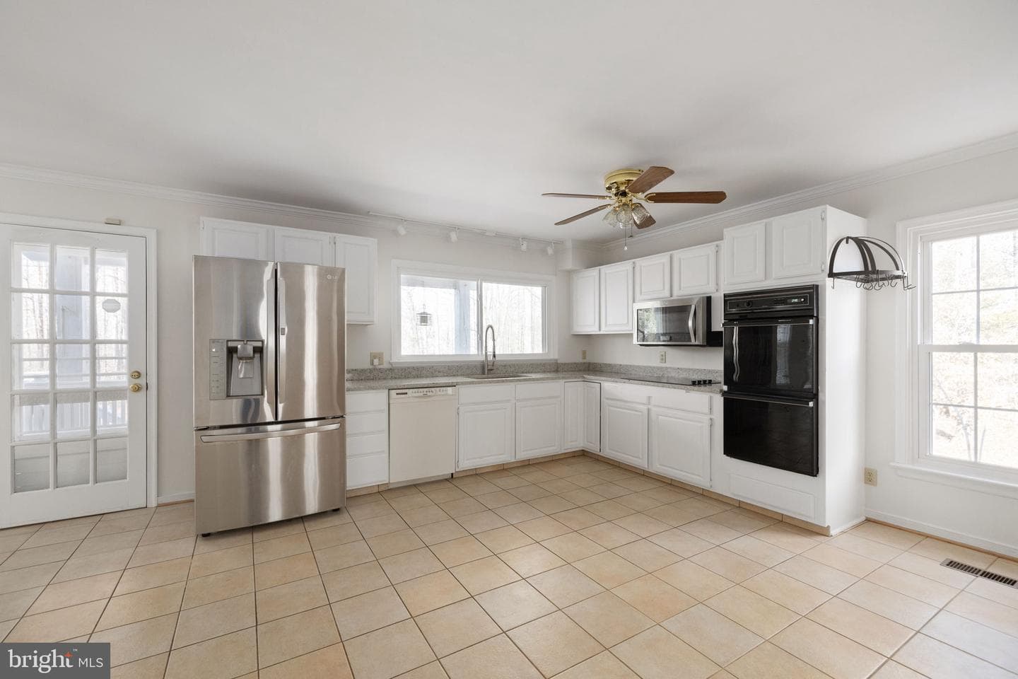 301 Woodfield Drive photo 32