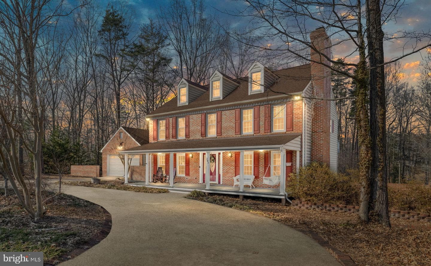 301 Woodfield Drive photo 4