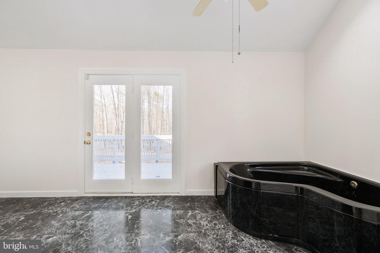 301 Woodfield Drive photo 46