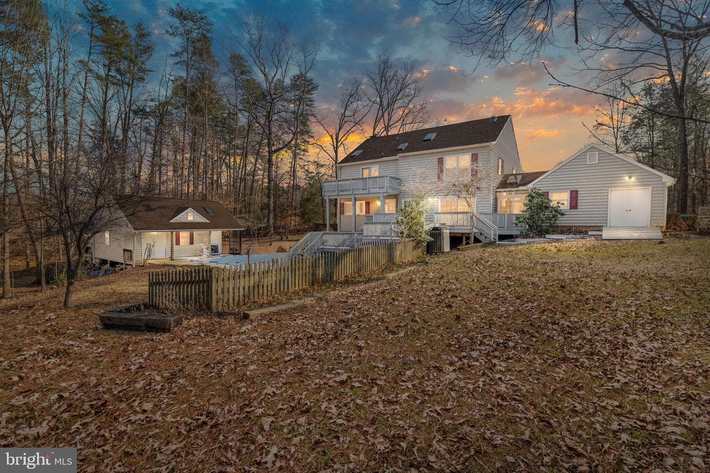 301 Woodfield Drive photo 5