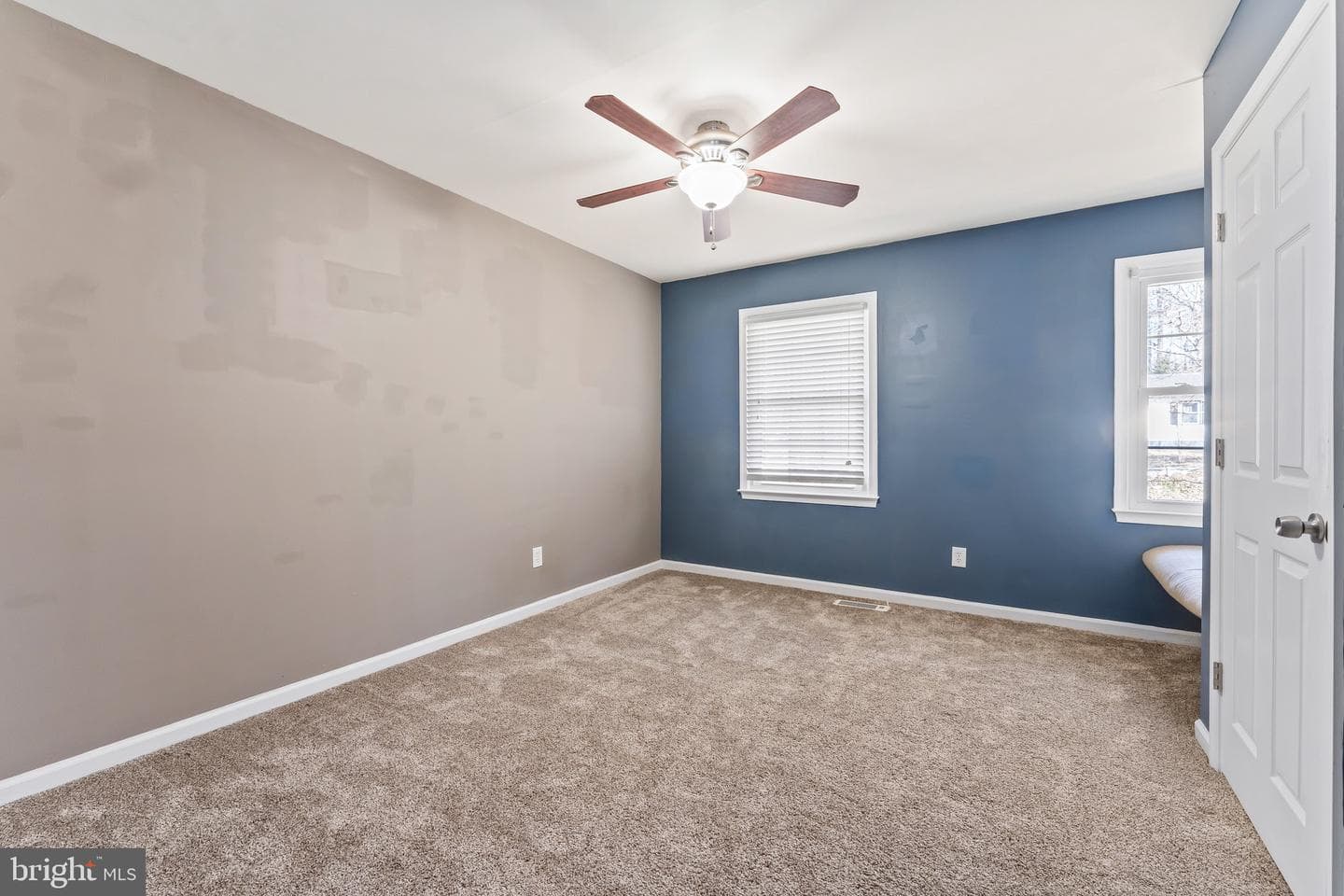315 Albany Street photo 23