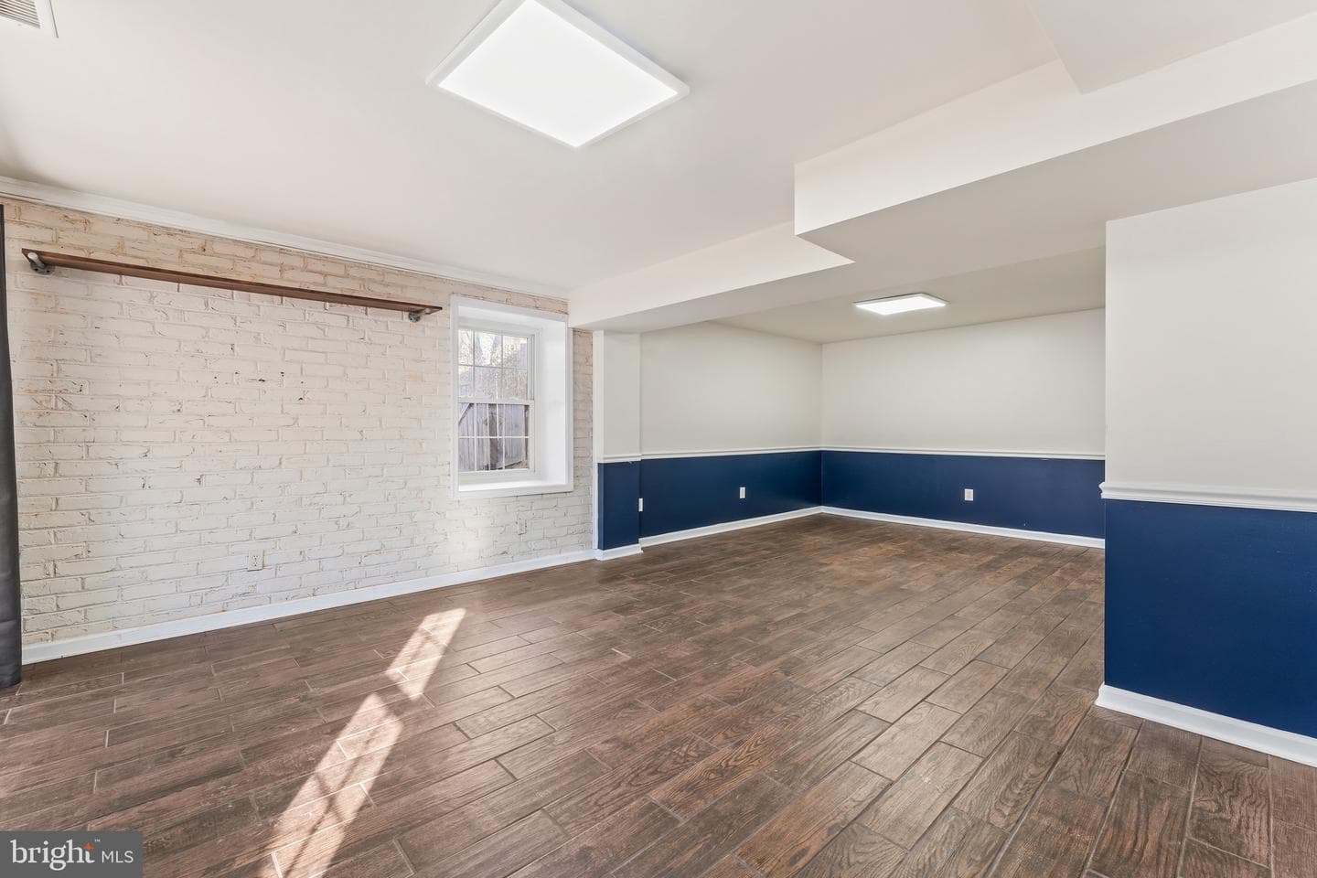 315 Albany Street photo 32