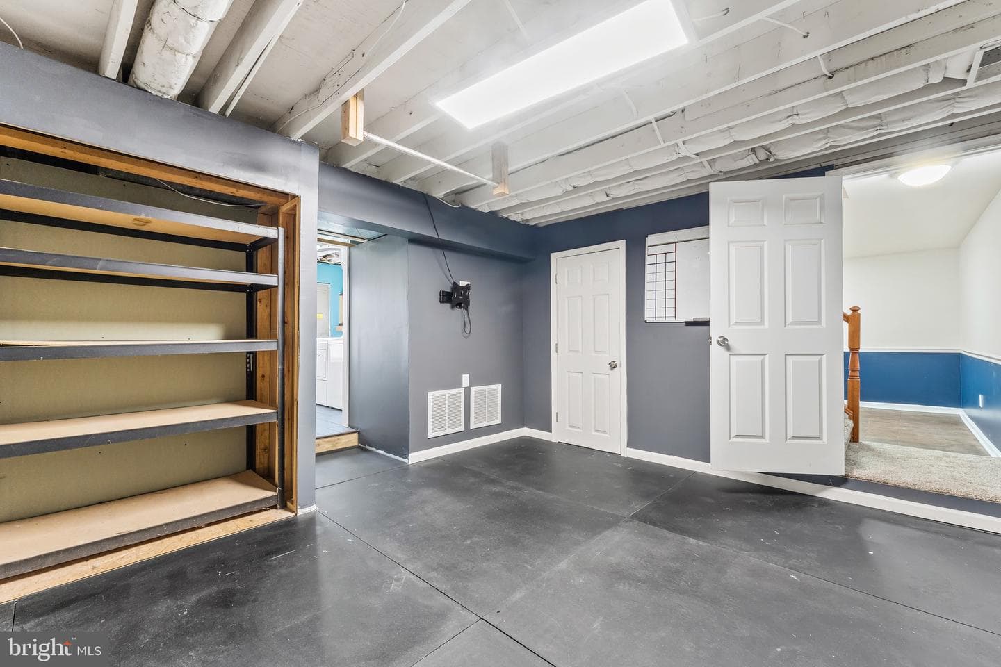 315 Albany Street photo 34