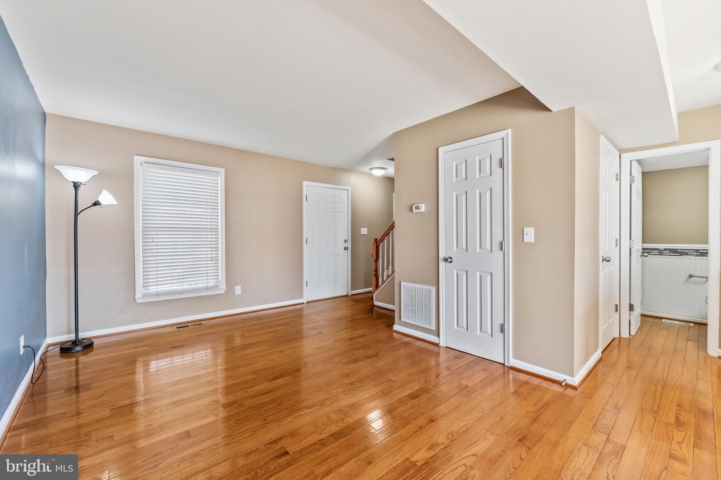 315 Albany Street photo 8