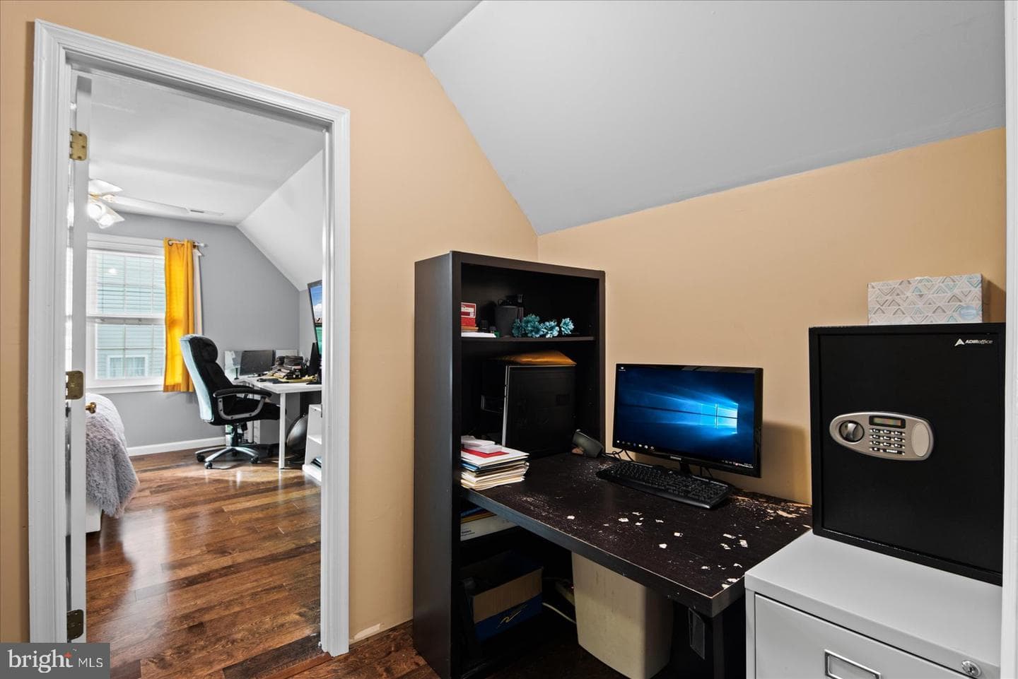 6822 Buck Lane photo 19