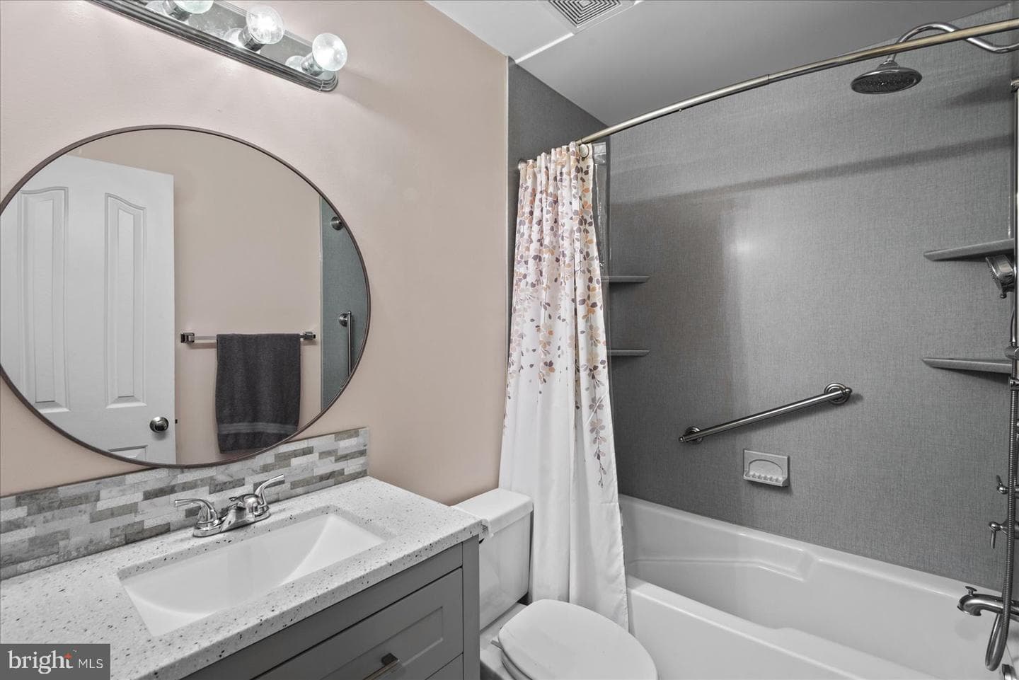 6822 Buck Lane photo 23