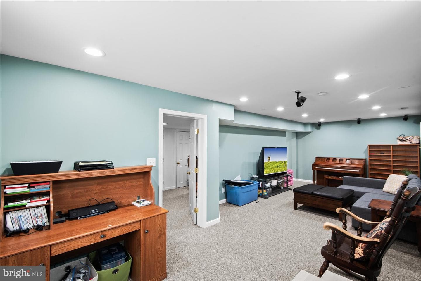 6822 Buck Lane photo 26