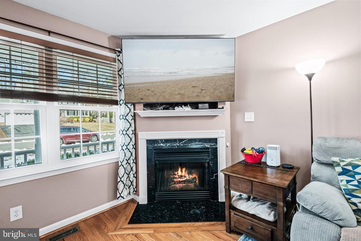6822 Buck Lane photo 4