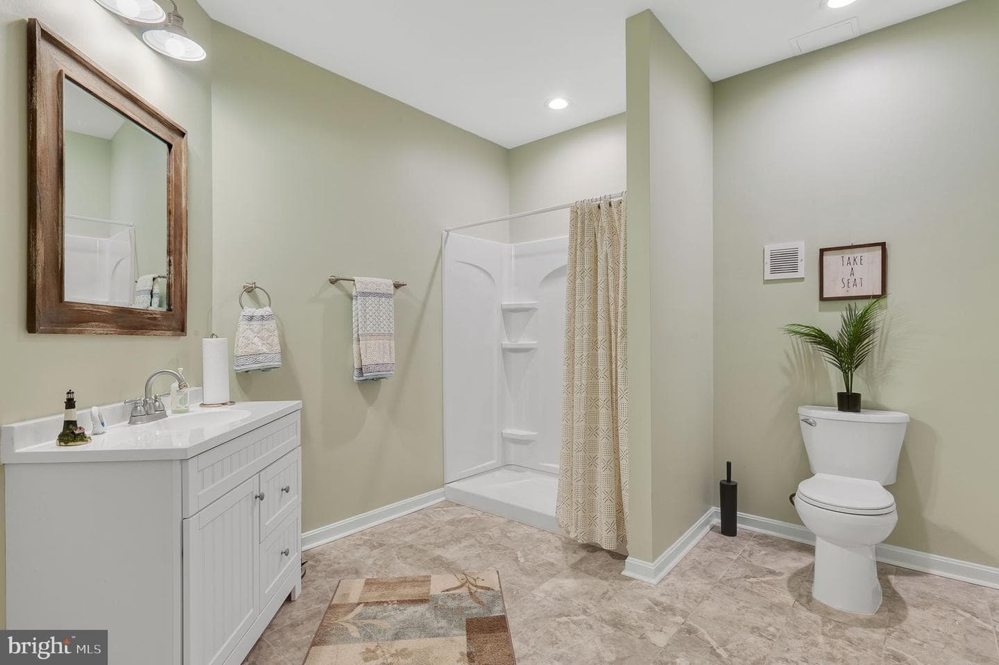 8 Noel Drive photo 34