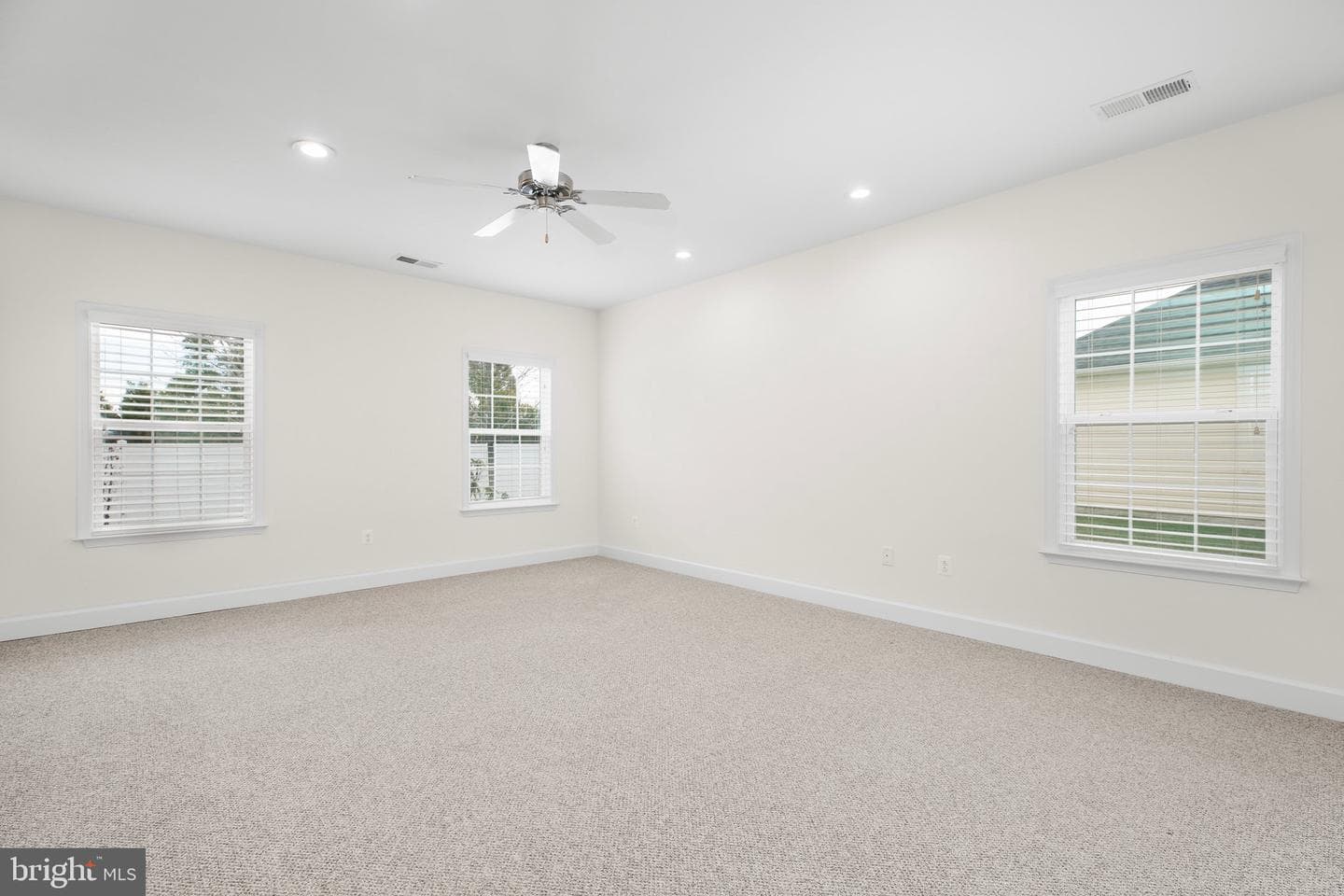 5801 S Mills Manor Court photo 20