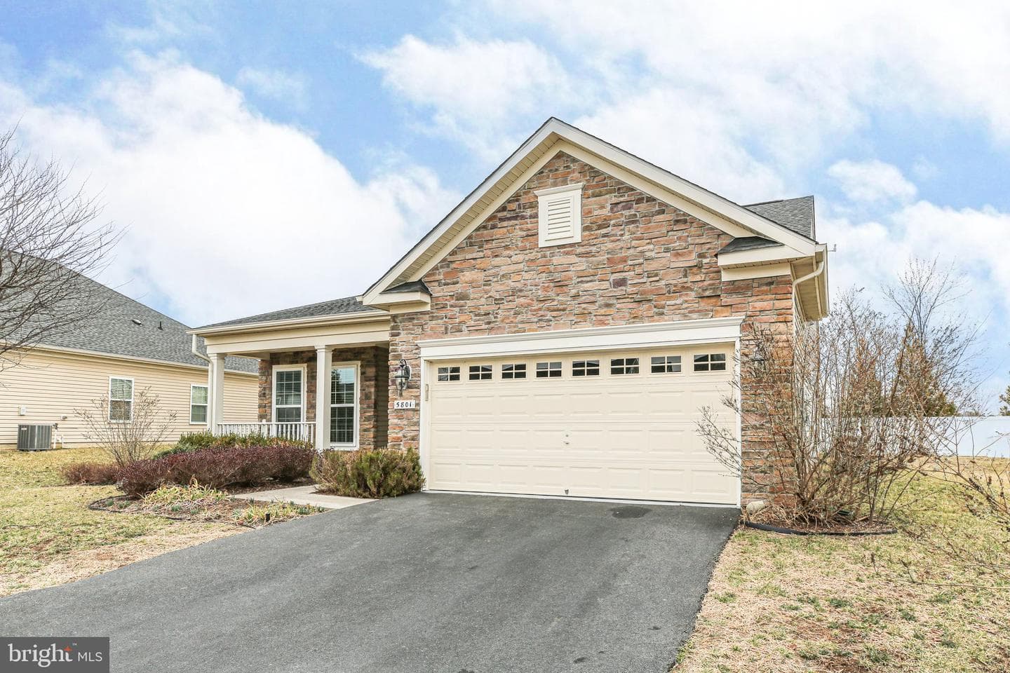 5801 S Mills Manor Court photo 4