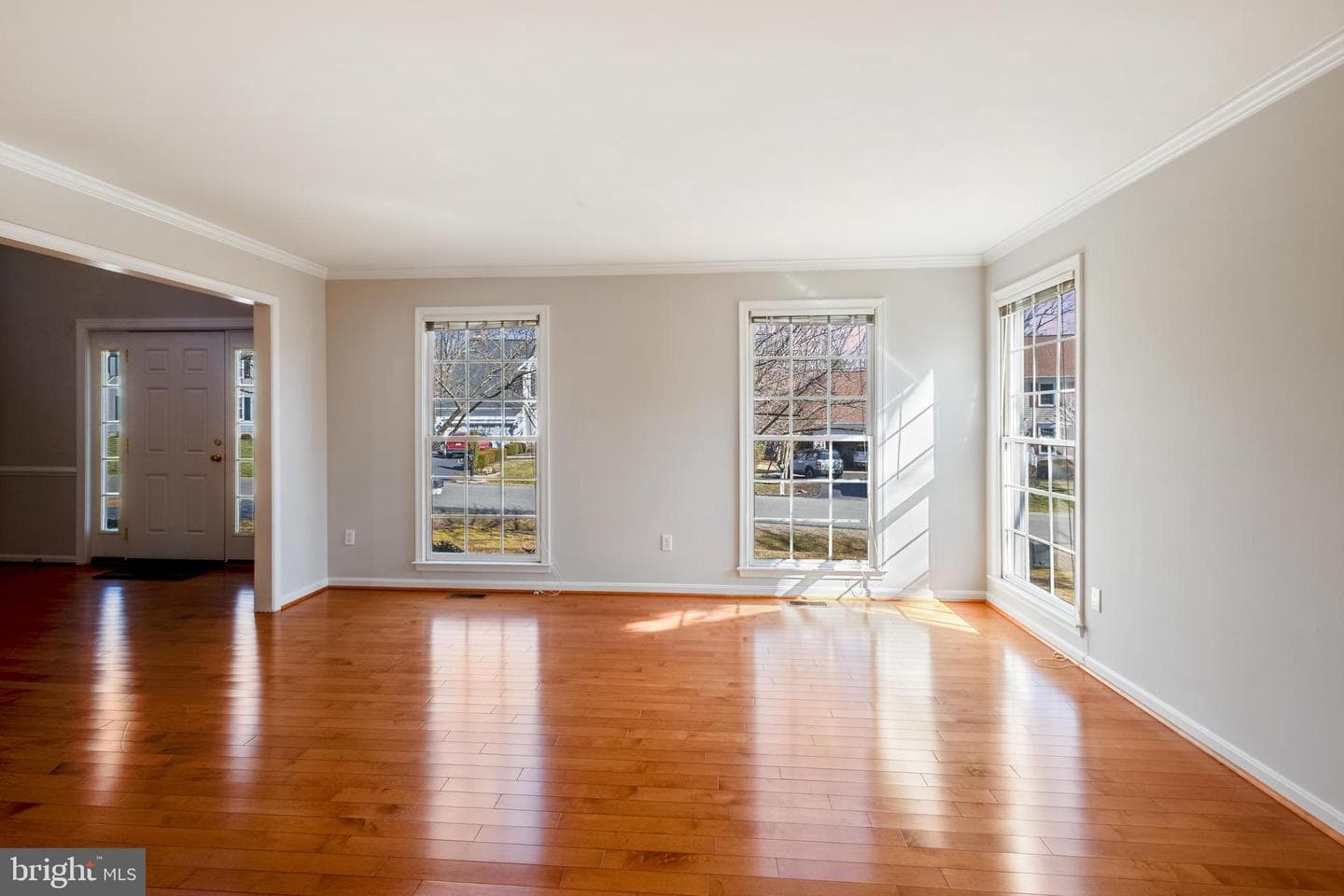 6014 Benevolent Street photo 12