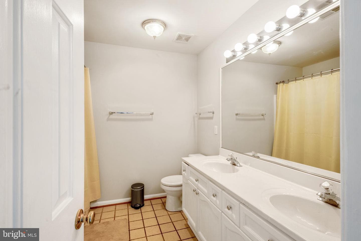 6014 Benevolent Street photo 37