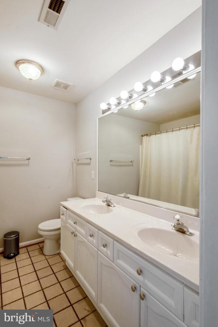 6014 Benevolent Street photo 38