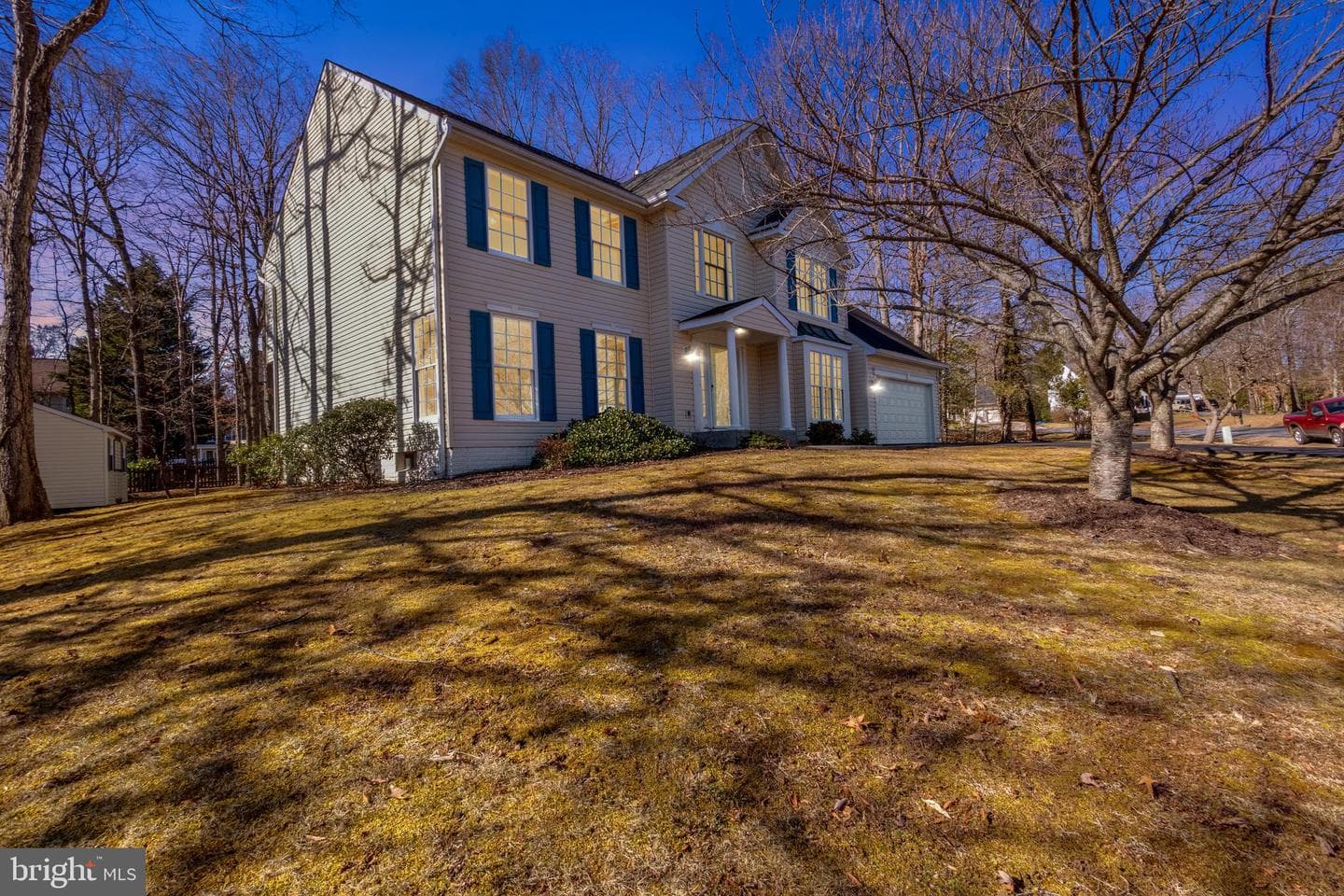 6014 Benevolent Street photo 4