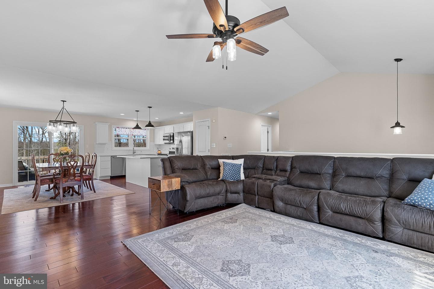 7703 Old Robert E Lee Drive photo 9