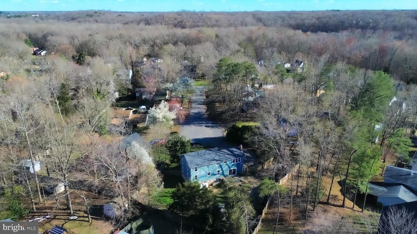 5 Pond Circle photo 4