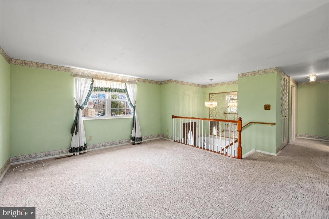 6005 Oak Grove Drive photo 15