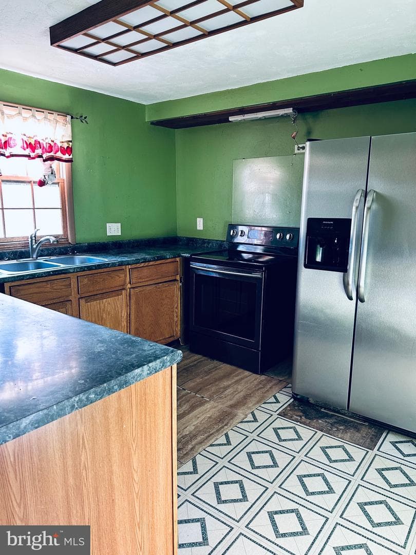 10115 Hillside Ln photo 7