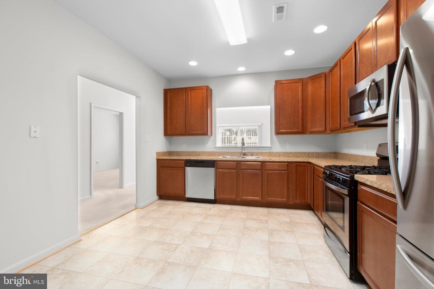 4318 Turriff Lane photo 8