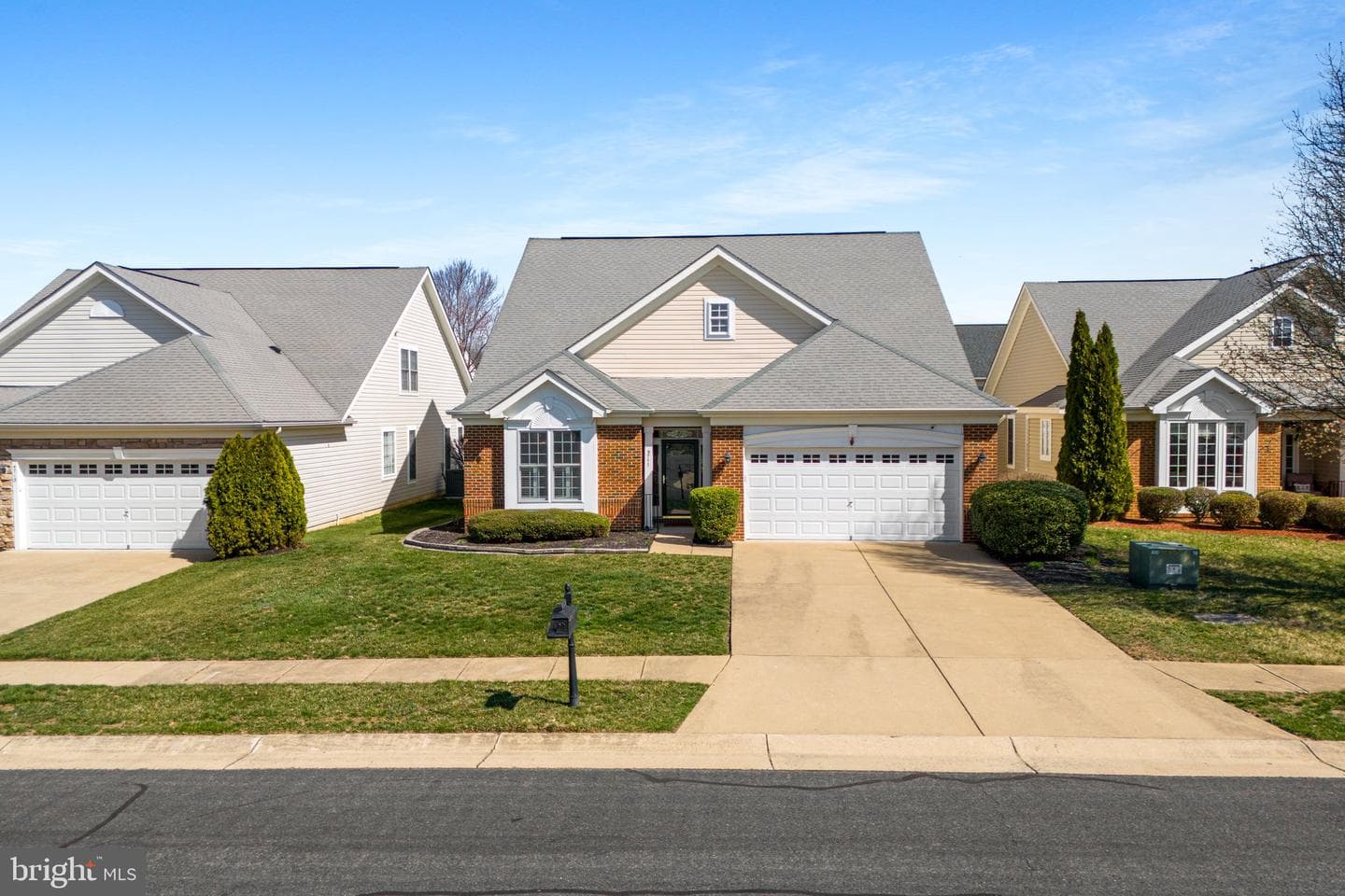 5711 W Kesslers Crossing photo 1