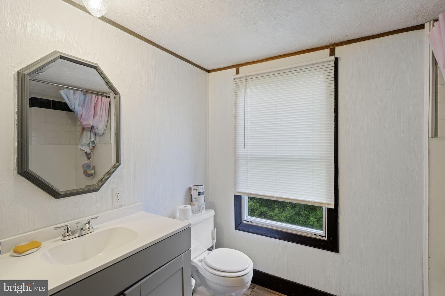 4921 Lewiston Road photo 10