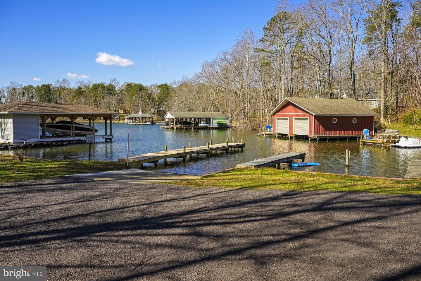 2513 Lakeside Woods Drive photo 29
