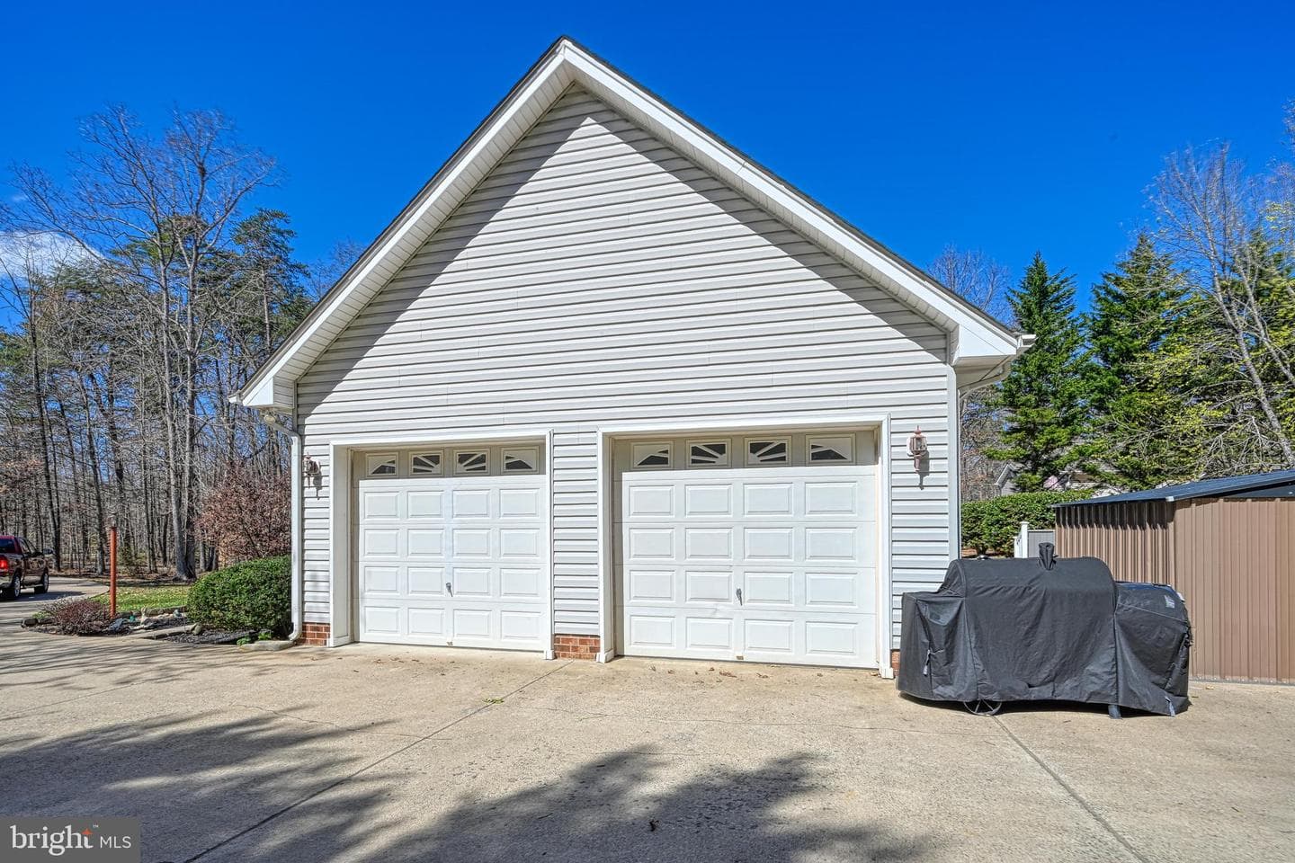 2513 Lakeside Woods Drive photo 5