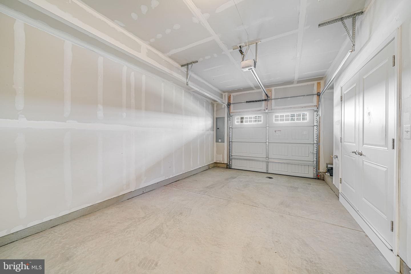4724 Torrey Lane photo 7