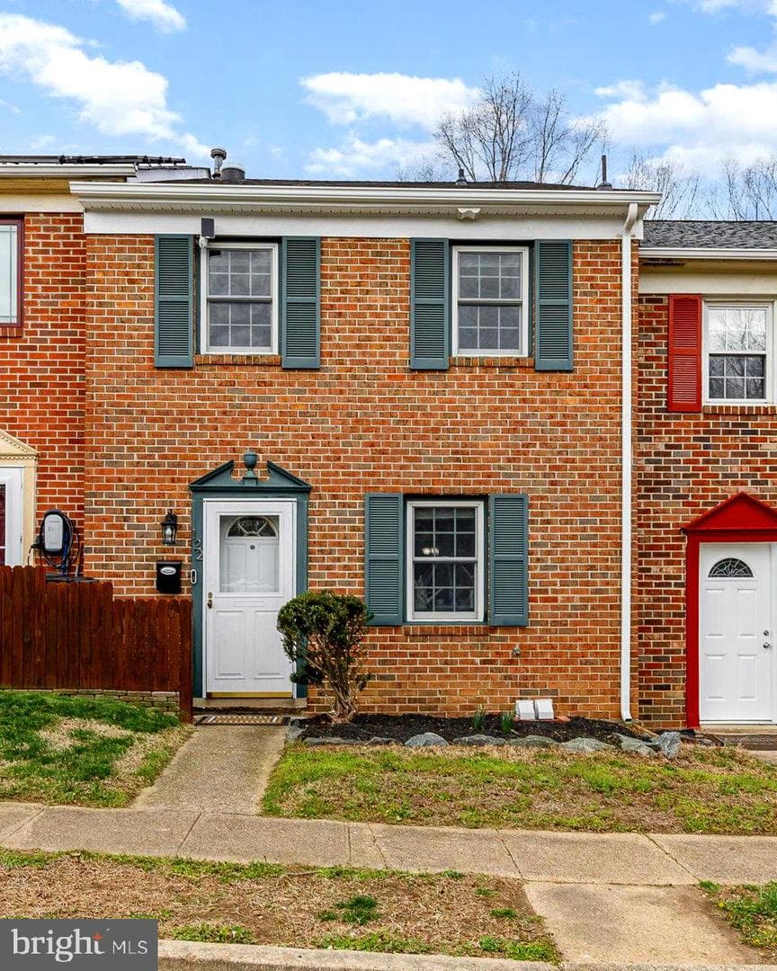 122 Janney Court photo 1