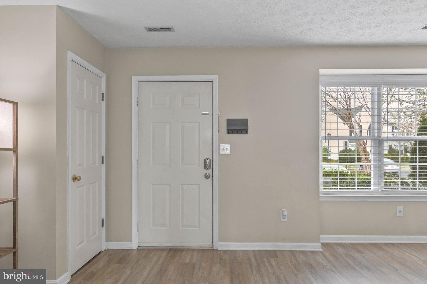 10515 Tidewater Plains Drive photo 5