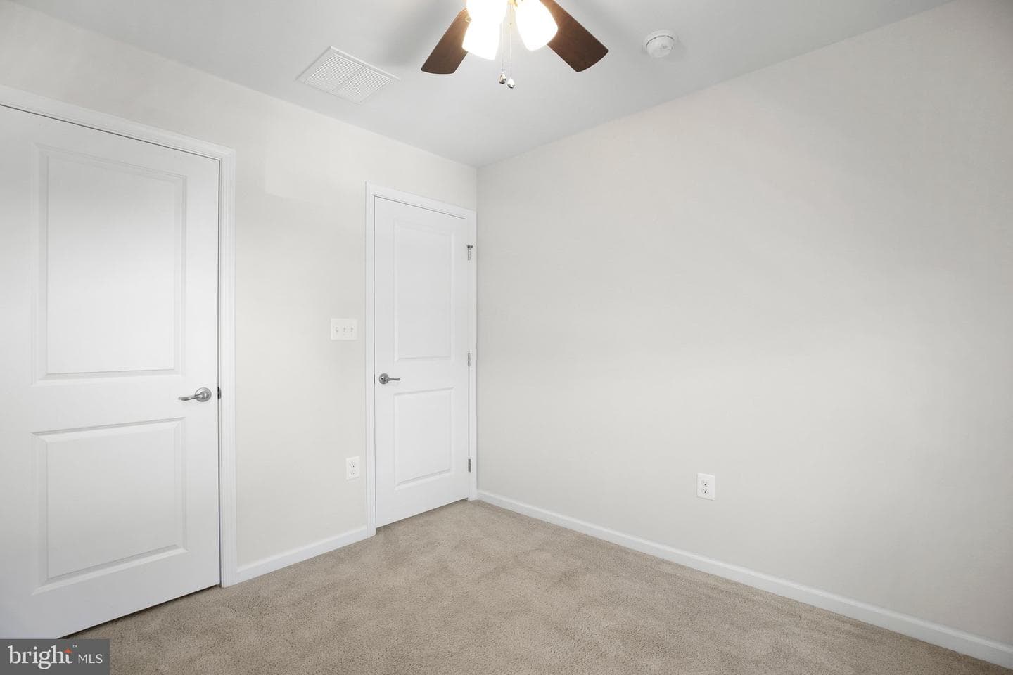 8643 Rosecrans Lane Lane photo 16