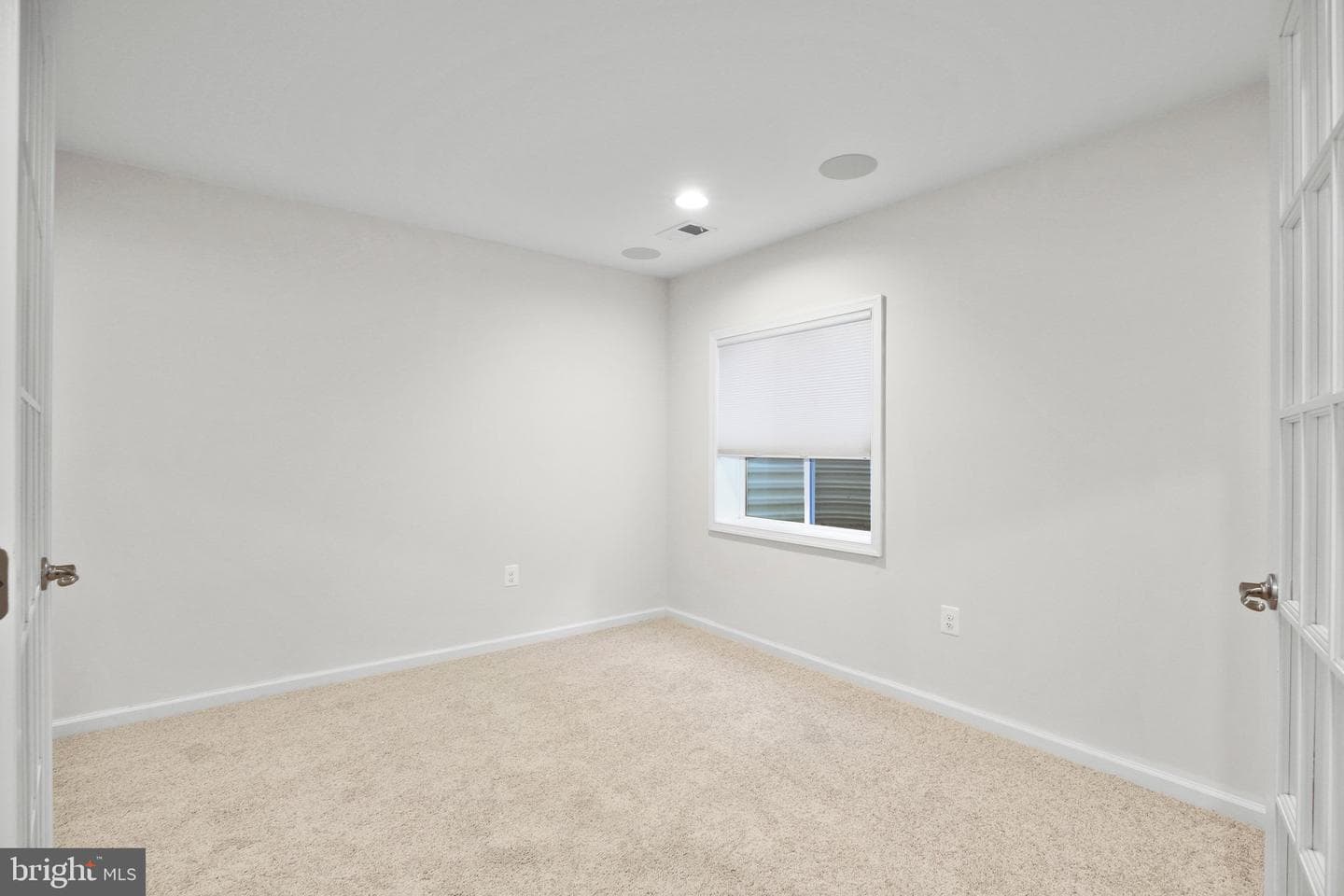 8643 Rosecrans Lane Lane photo 31