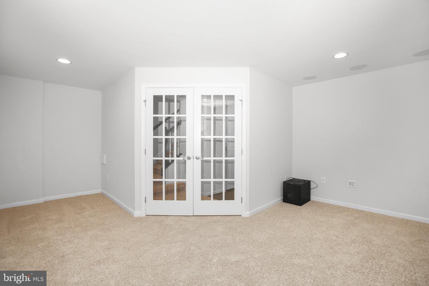 8643 Rosecrans Lane Lane photo 32