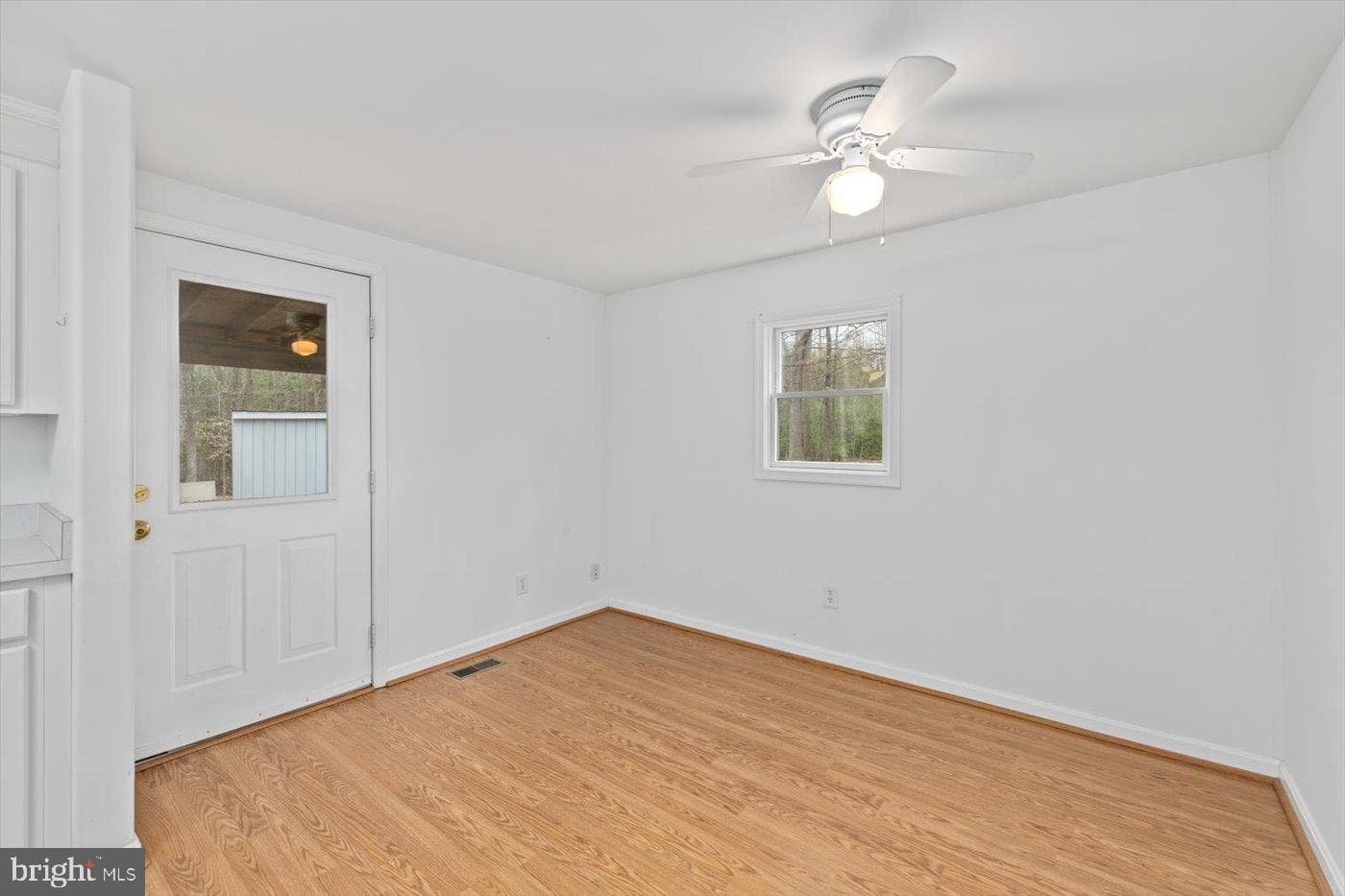5900 Paynes Lane photo 13