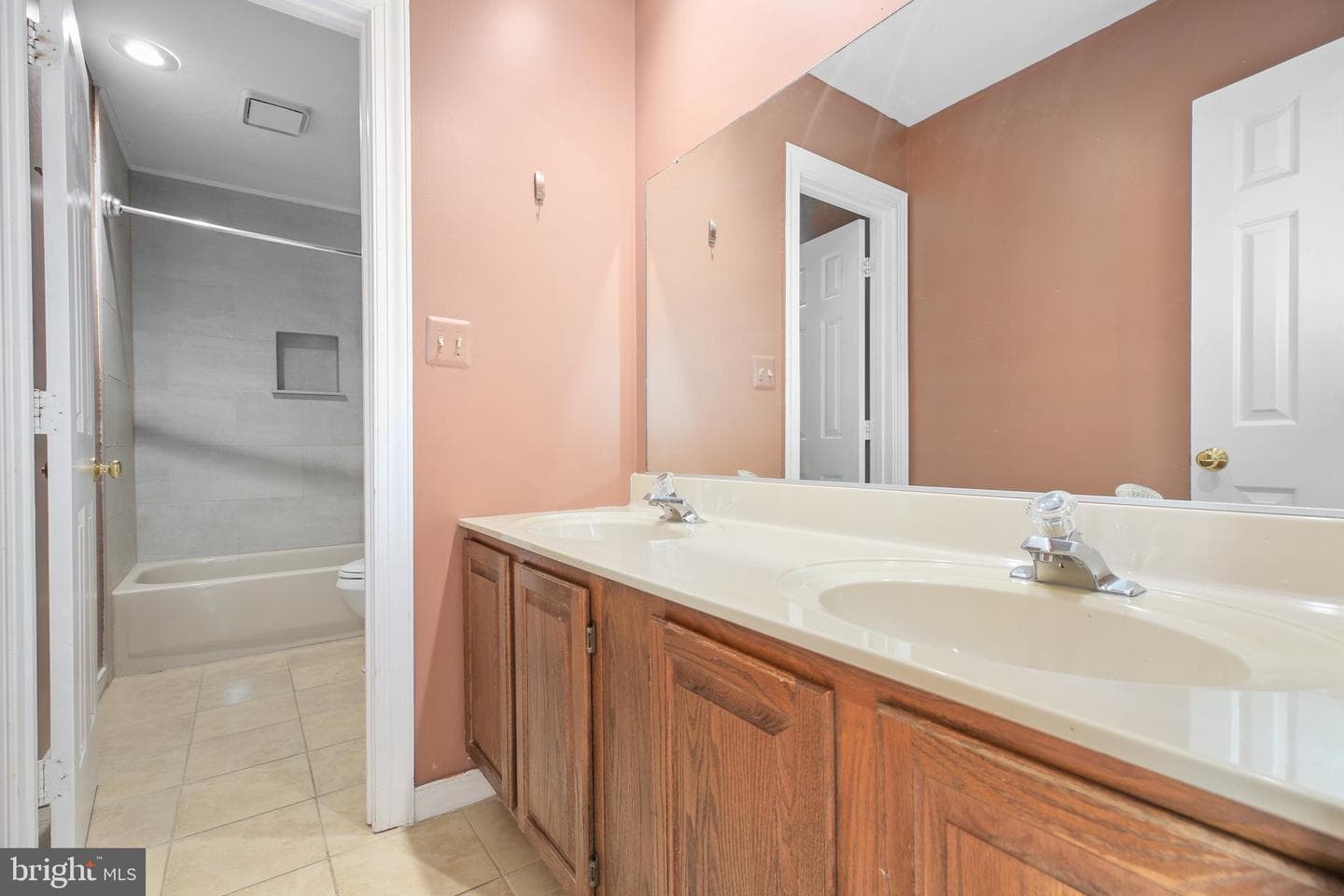 11301 Beauclaire Boulevard photo 32