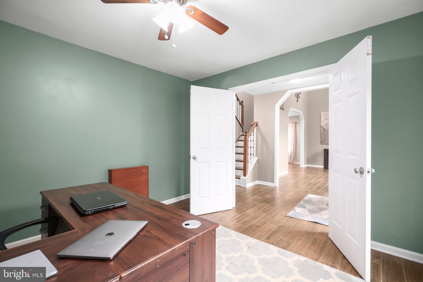 10907 Park Ridge Road photo 2