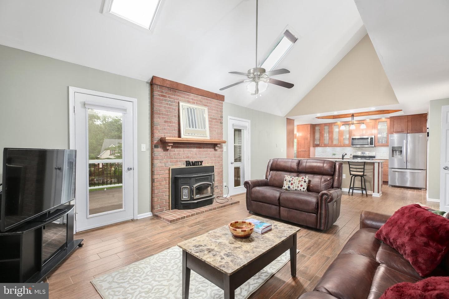 10907 Park Ridge Road photo 3