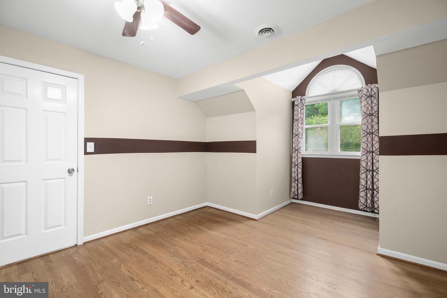 10907 Park Ridge Road photo 34