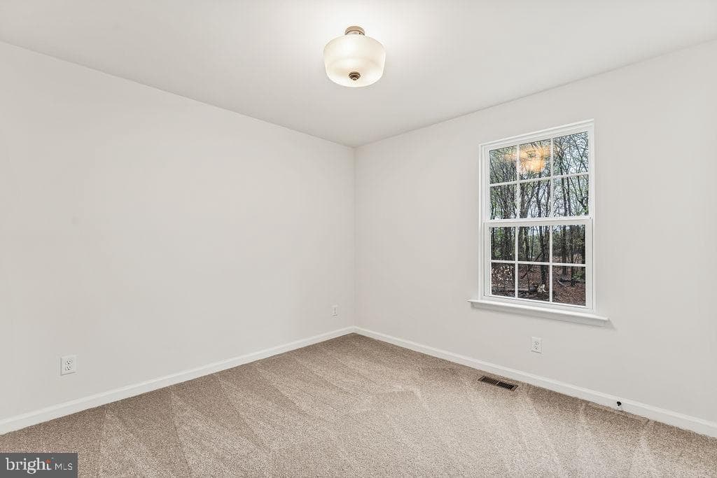 5825 Stubbs Bridge Road photo 15