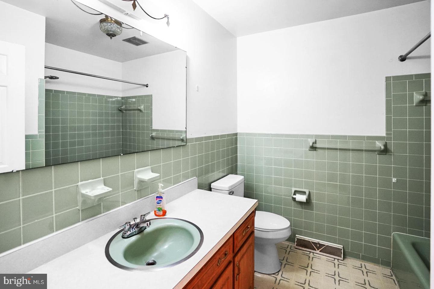 12011 Wheaton Road photo 13