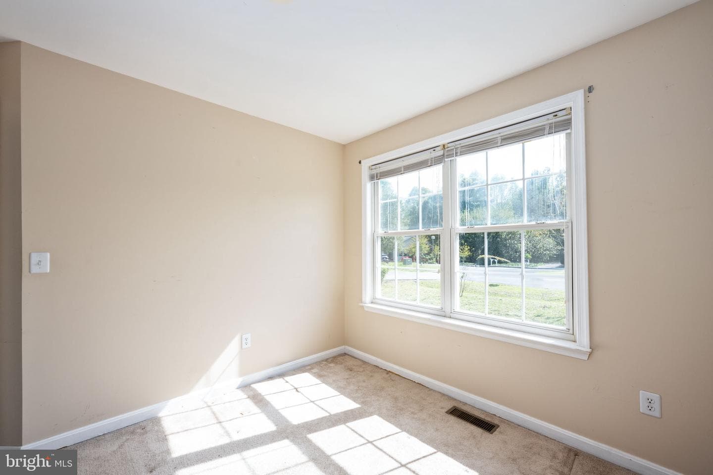 5703 E Point Circle photo 29
