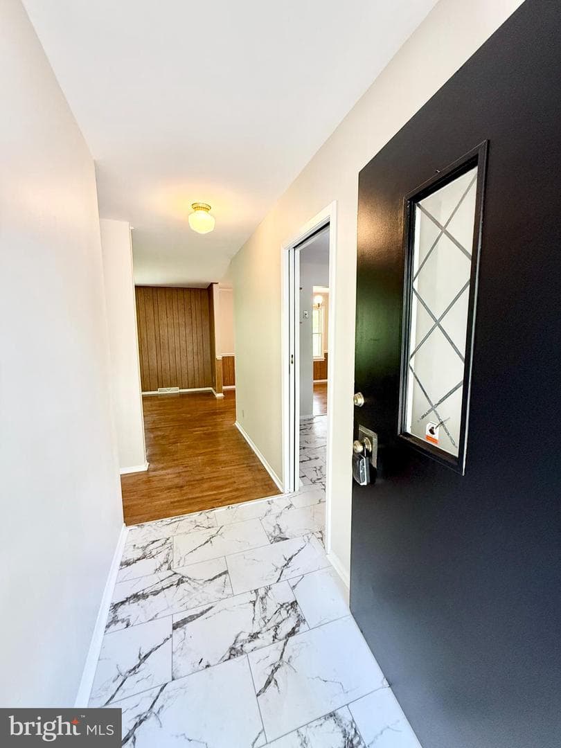201 Hardwood Lane photo 2
