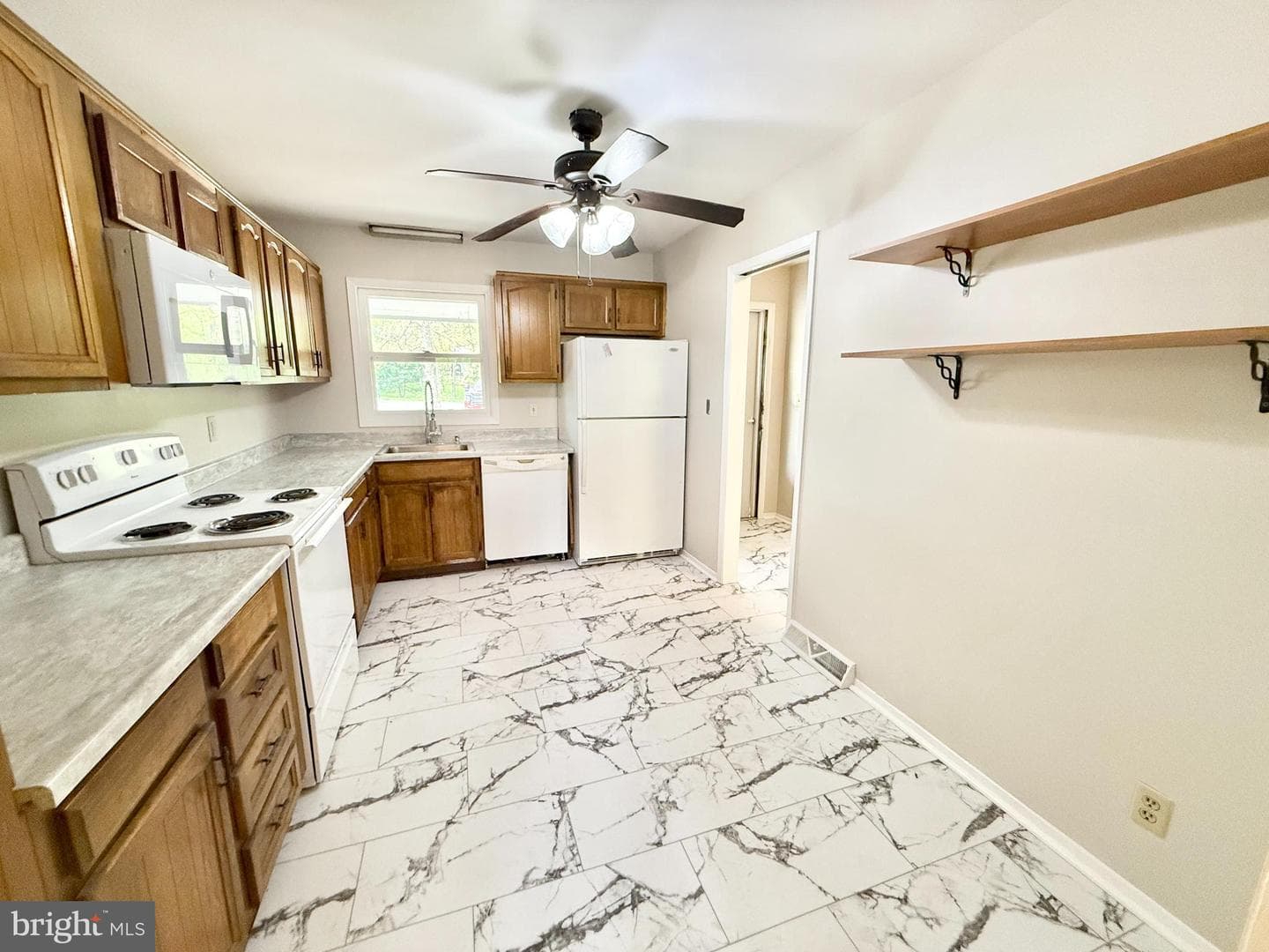 201 Hardwood Lane photo 4