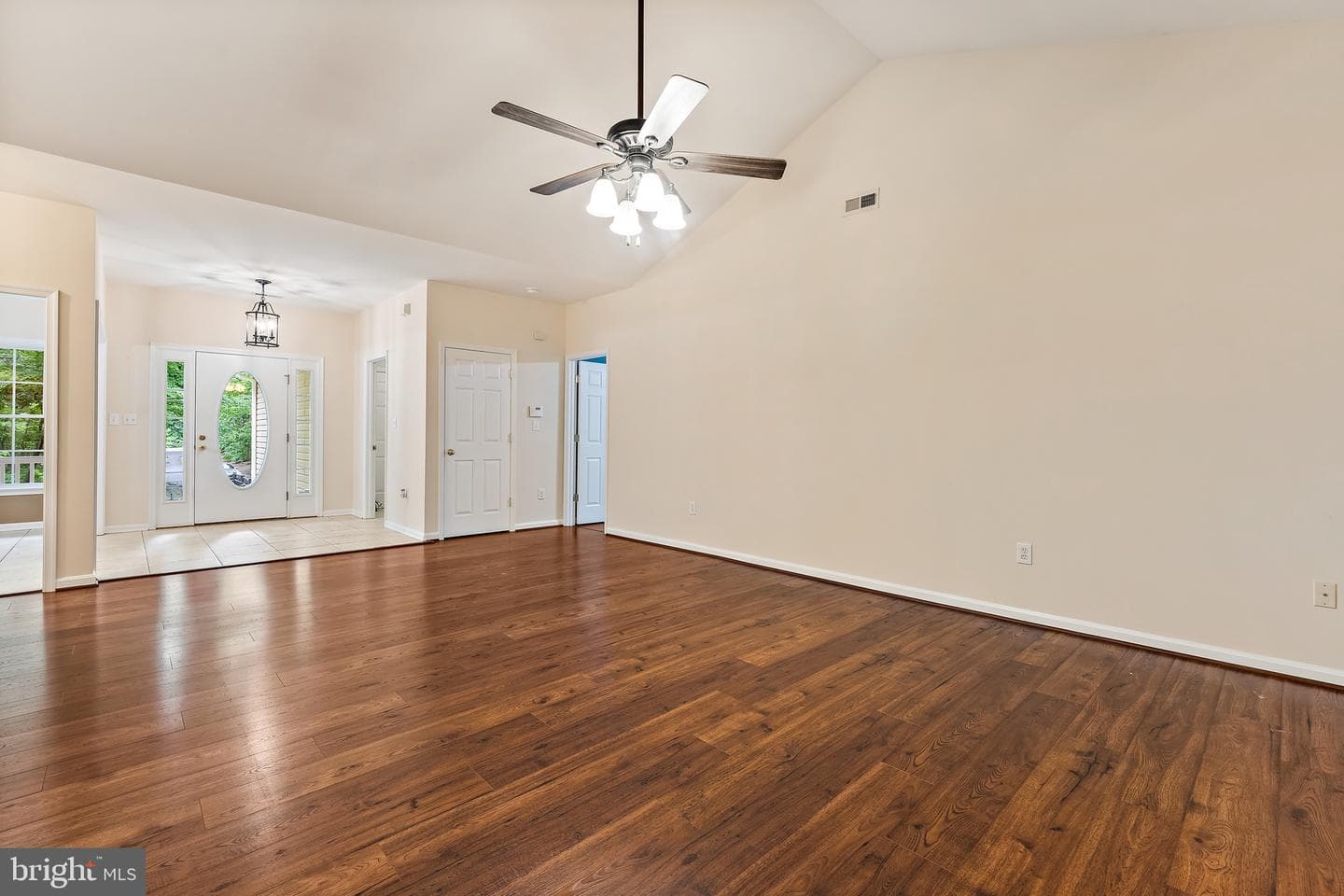10614 Rhoads Drive photo 17