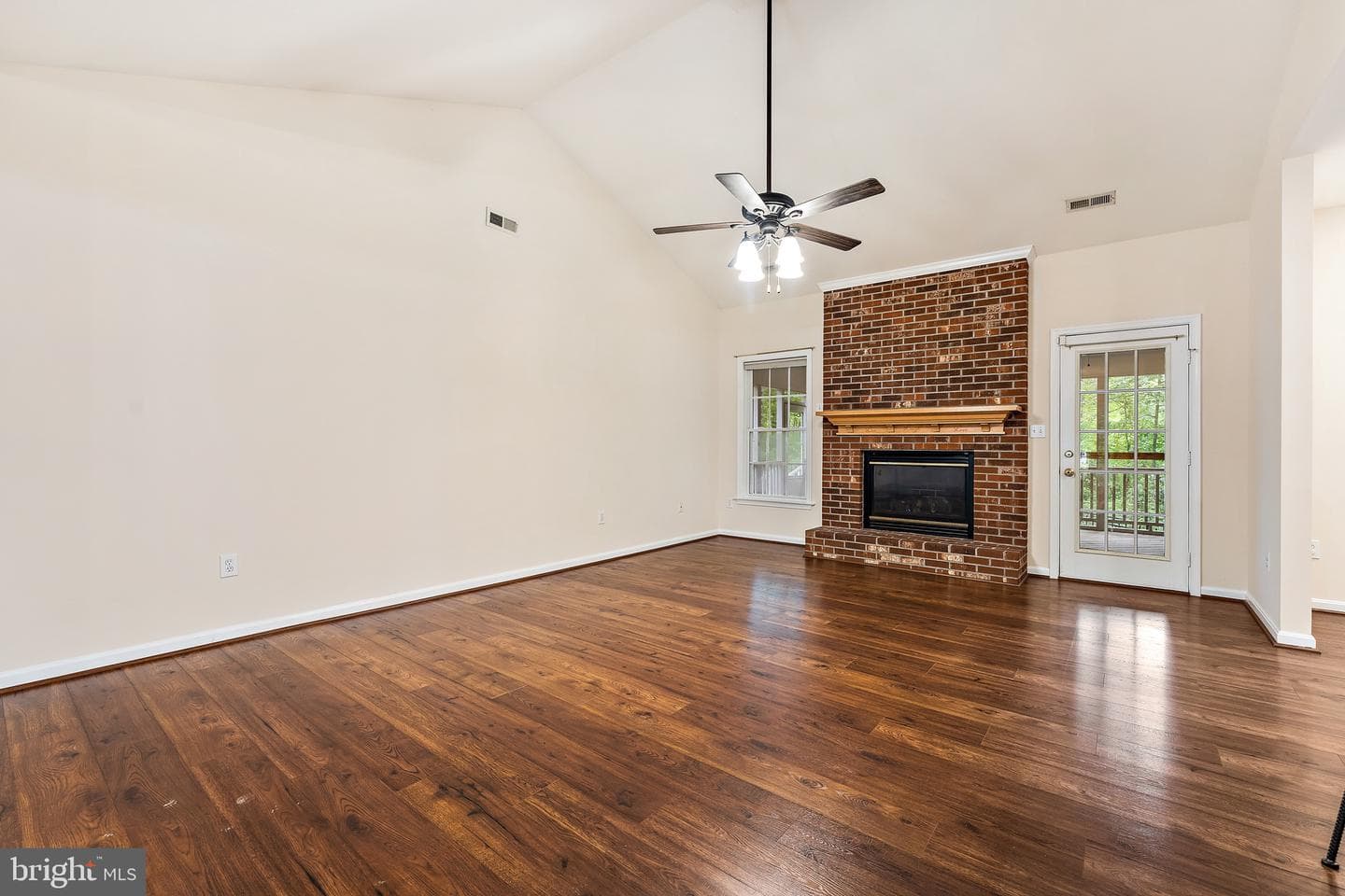 10614 Rhoads Drive photo 19